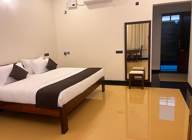 Grand Pool Room