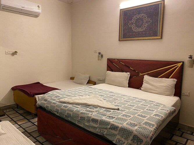 SuperDelux king Bedroom