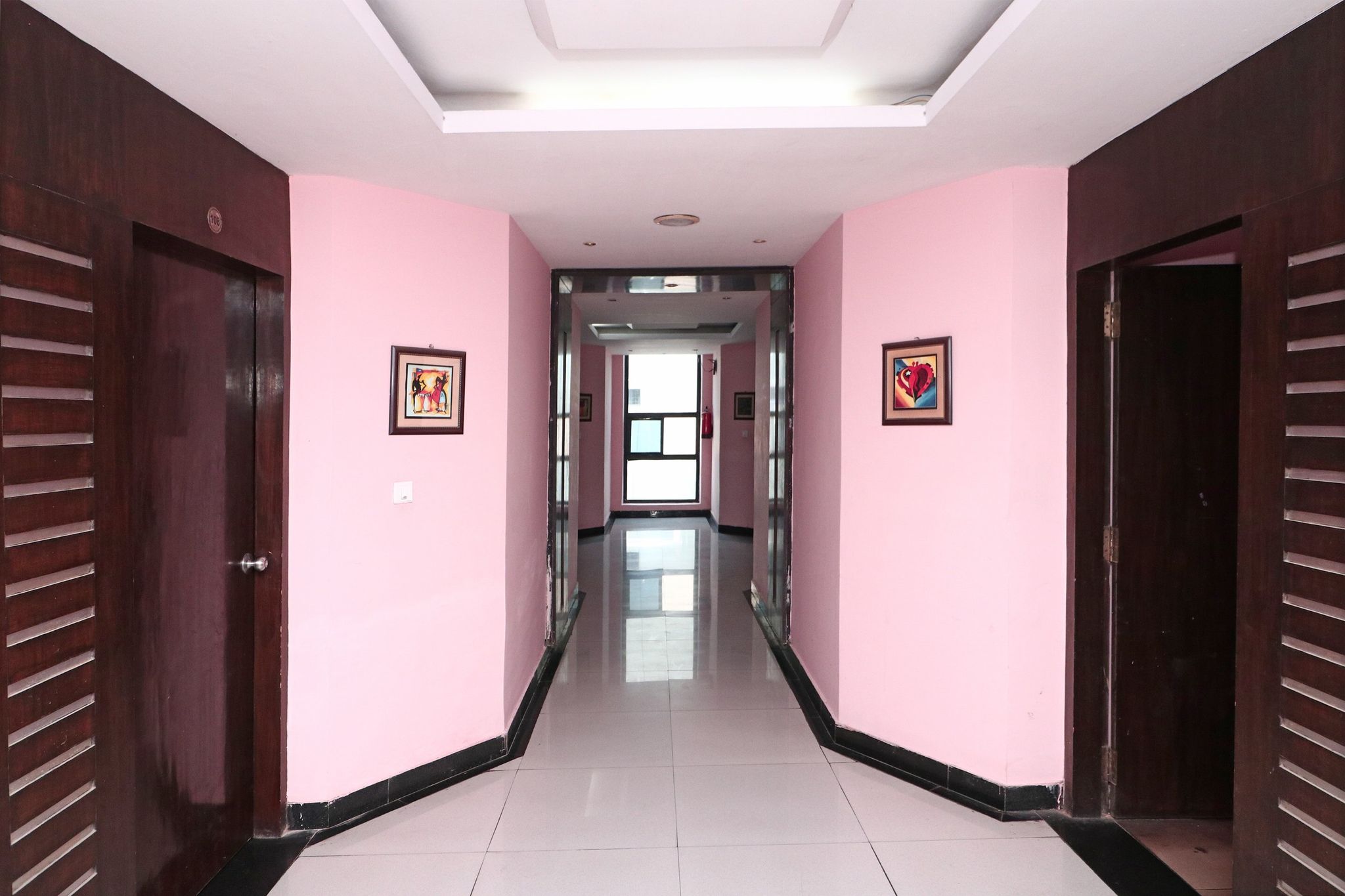 Hotel Center Point