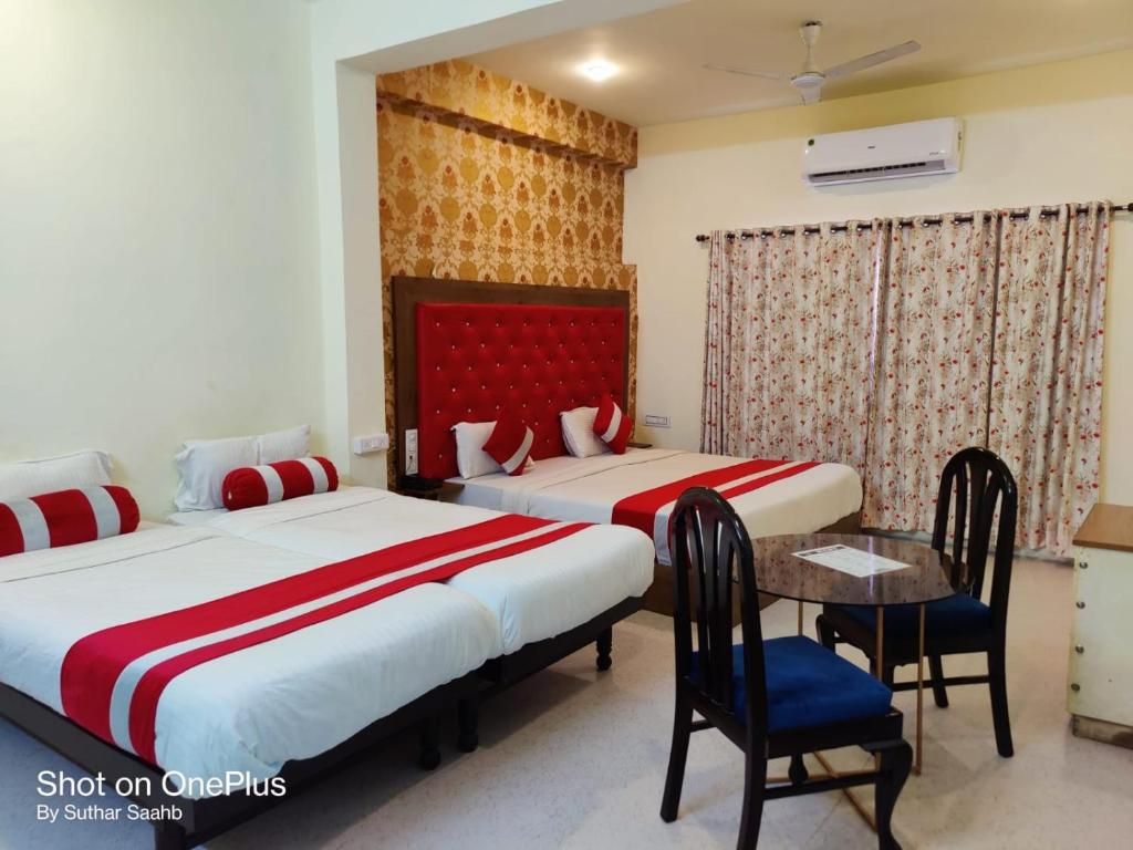 Hotel Tree of Heaven  Deluxe room  2