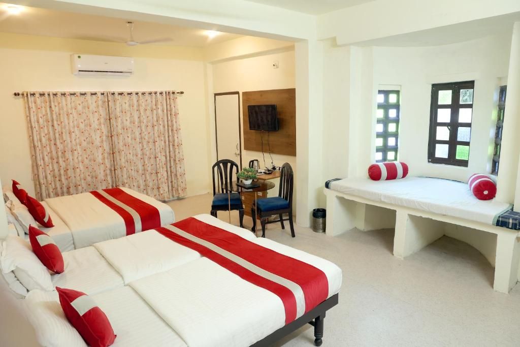 Hotel Tree of Heaven  Deluxe room 