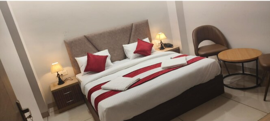 Deluxe Room with City View