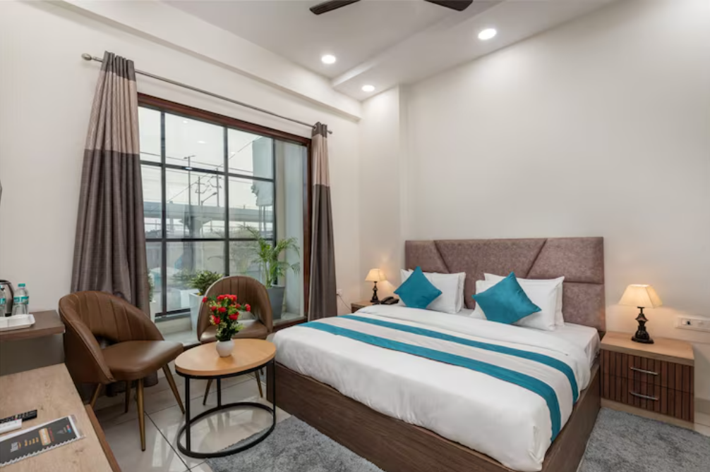 Deluxe Room with City View