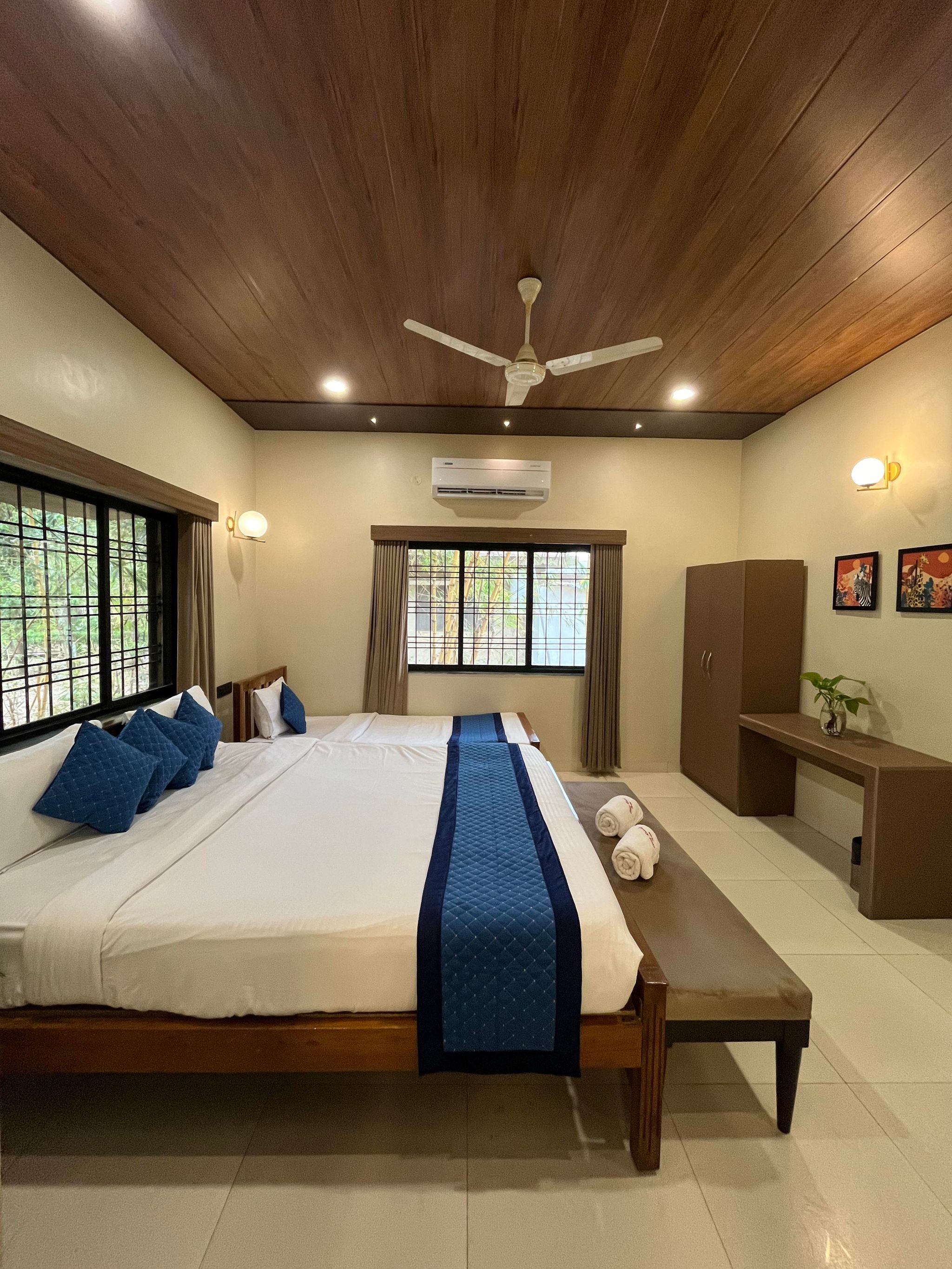 Olive Green Resorts and Villa Room In a Luxury Villa 3