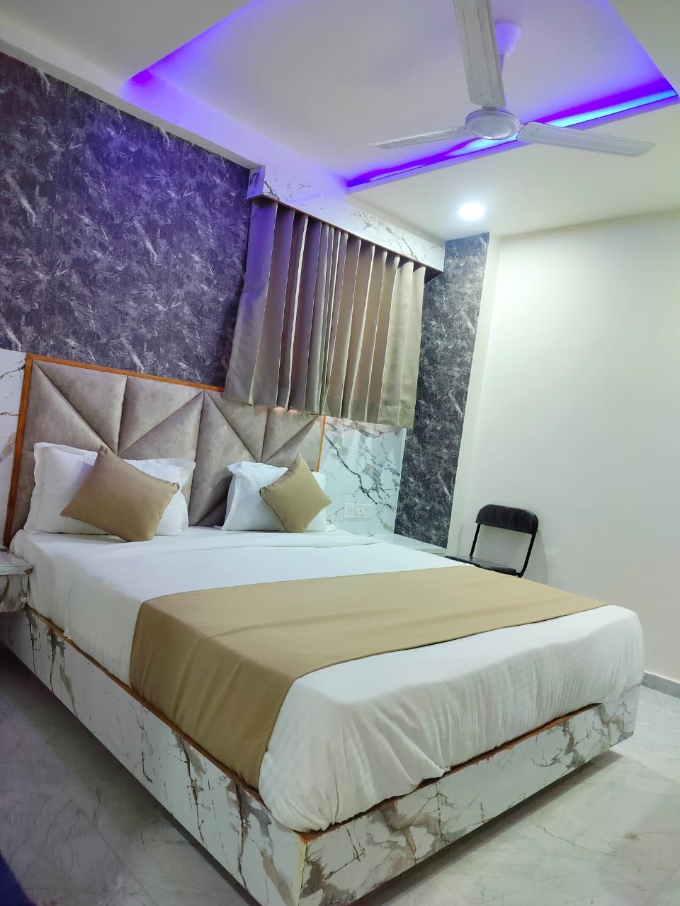 Premium King Bed Room