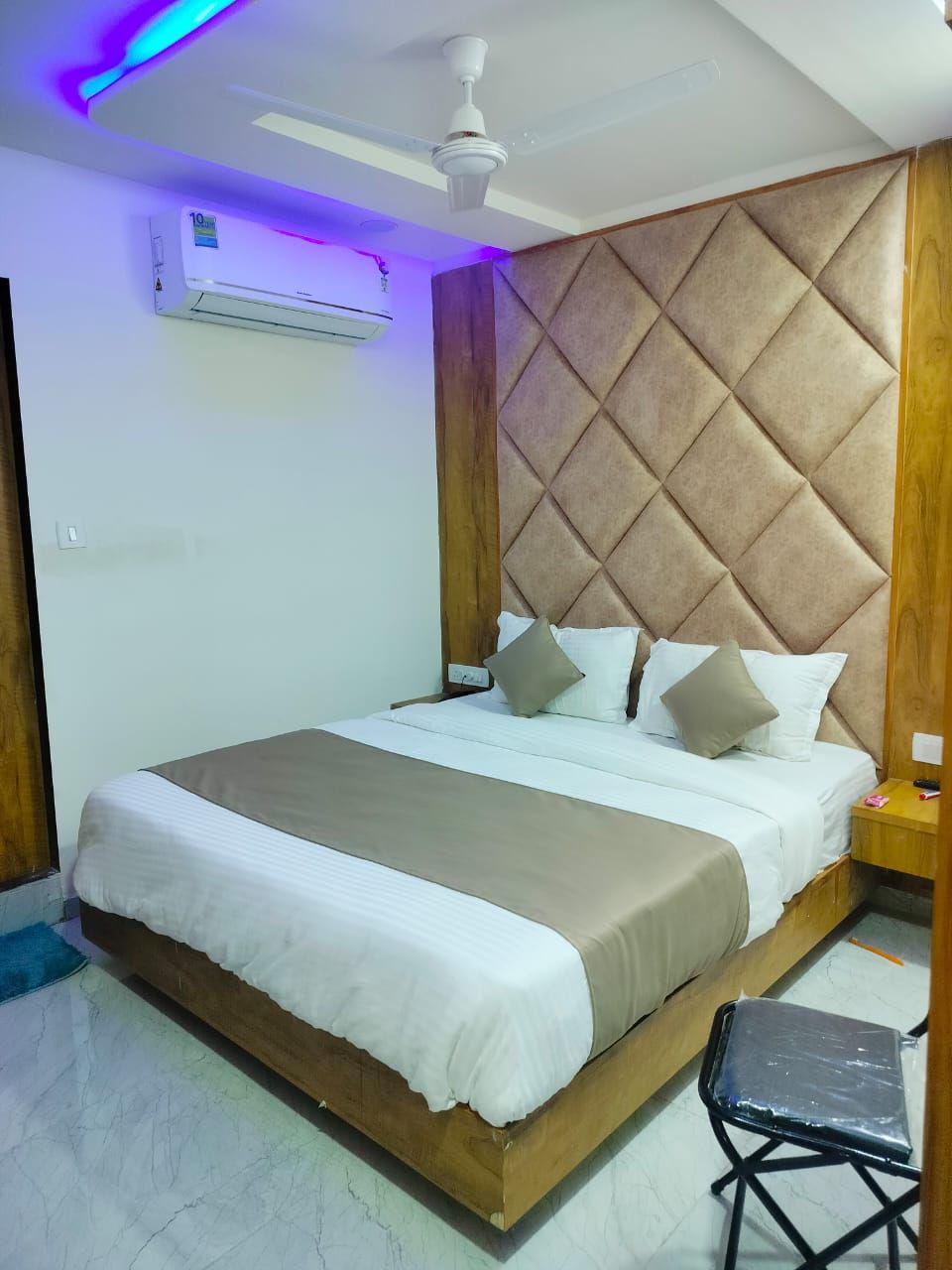 HOTEL SUN VIEW Double Deluxe AC Room