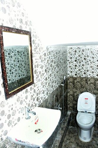 Hotel Aashirwad Palace Executive Room 10