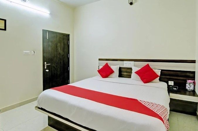 HOTEL LEELA PARADISE Standard Room