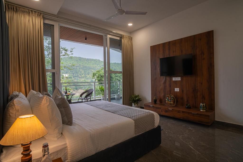 5BHK