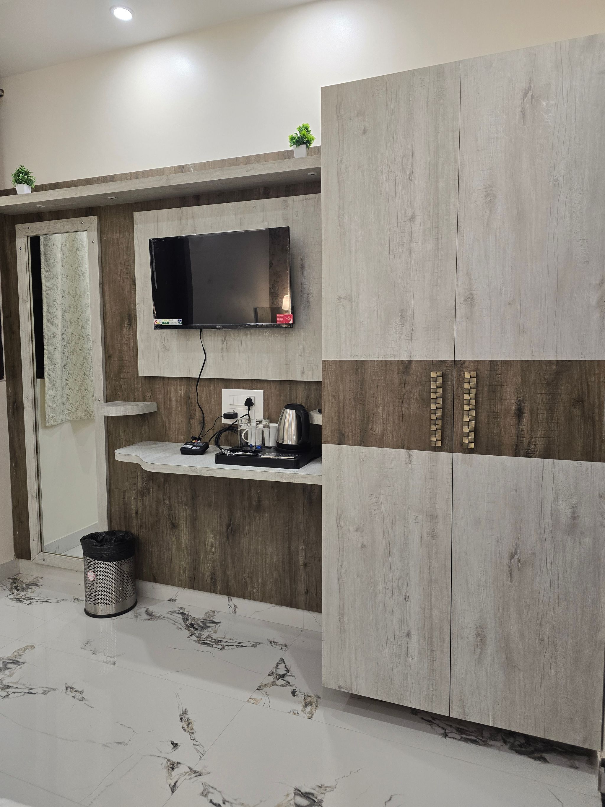 Hotel Kashi Mantram Standard Room 9