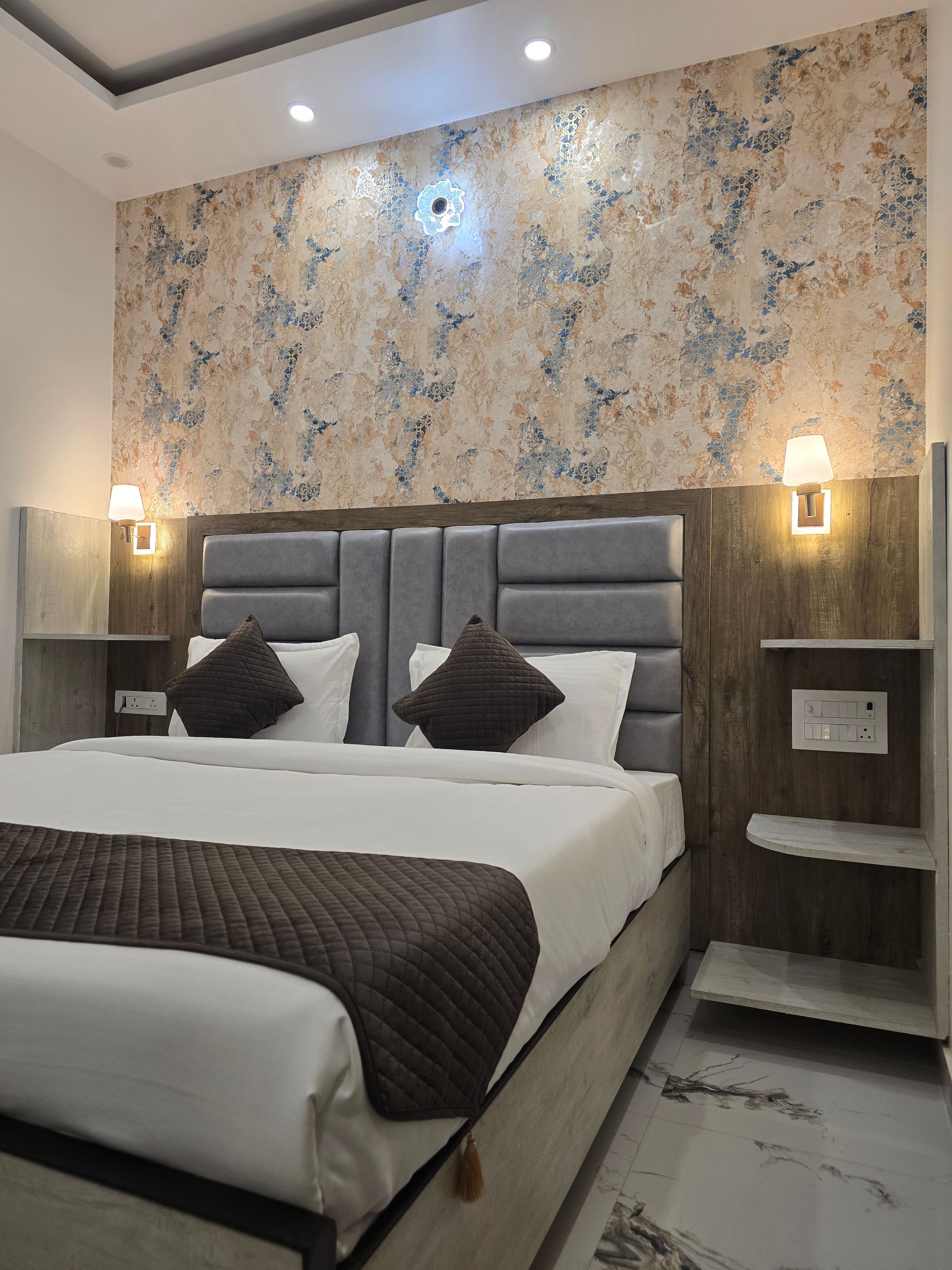 Hotel Kashi Mantram Standard Room 3