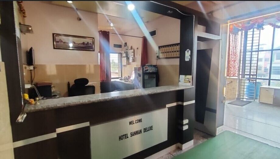 Hotel Sanman Deluxe