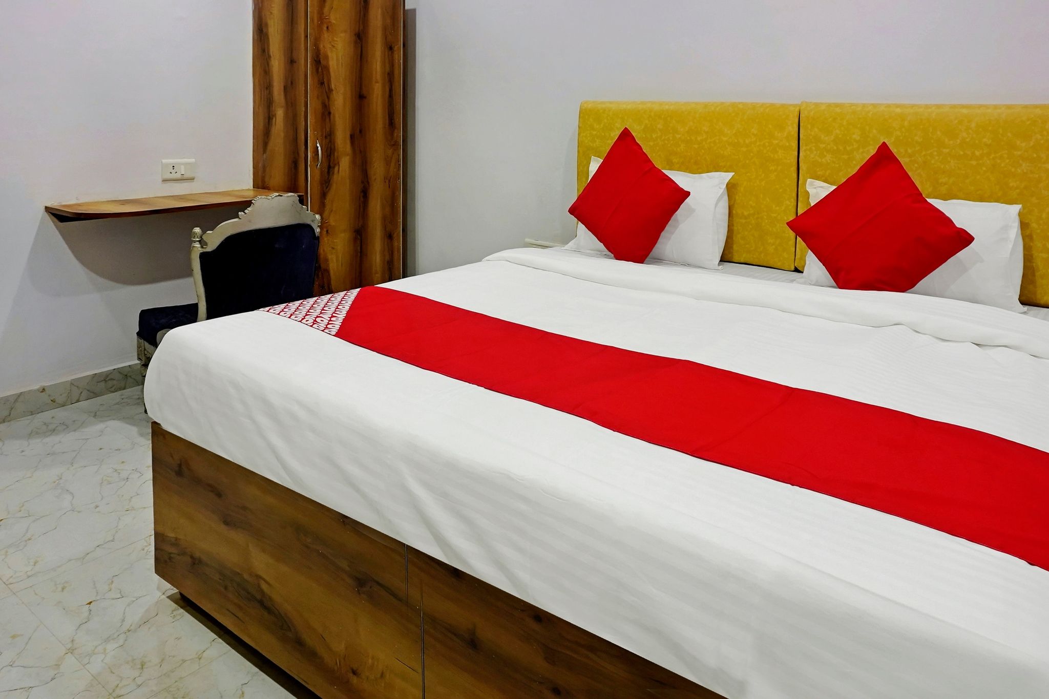 Hotel Gaurishree DELUXE ROOM 3