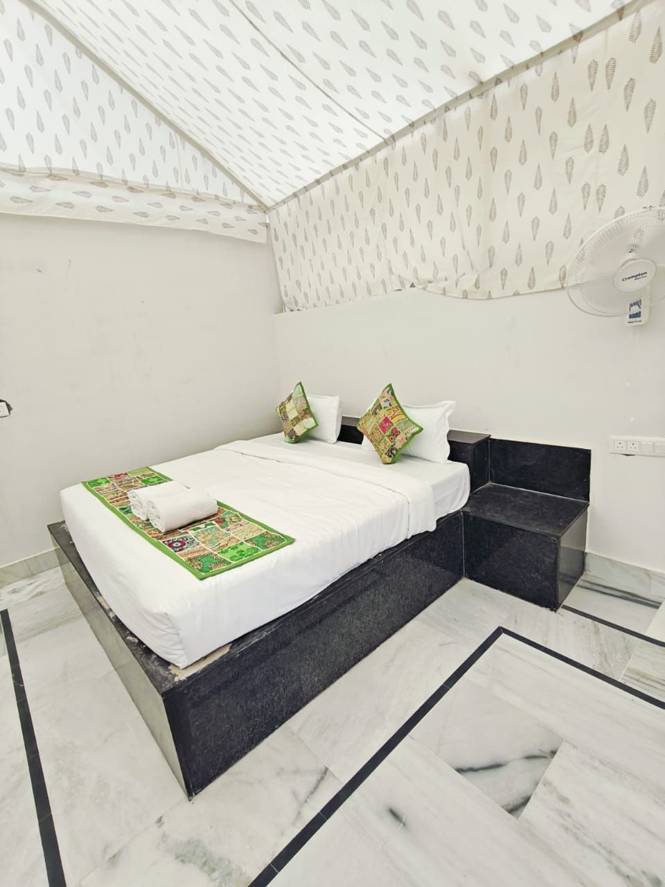 Deluxe Tent