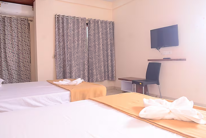 Standard Four Beded Room AC