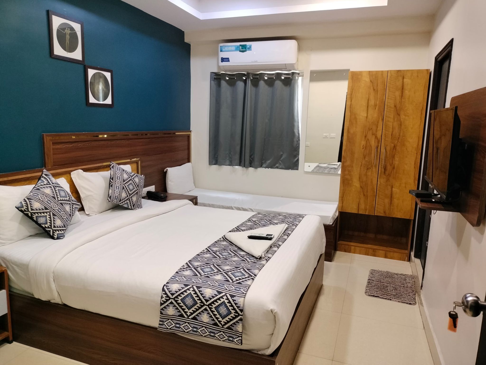 Executive Room
