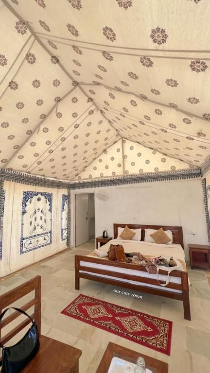 Luxury Swiss Tent - Air Cooler