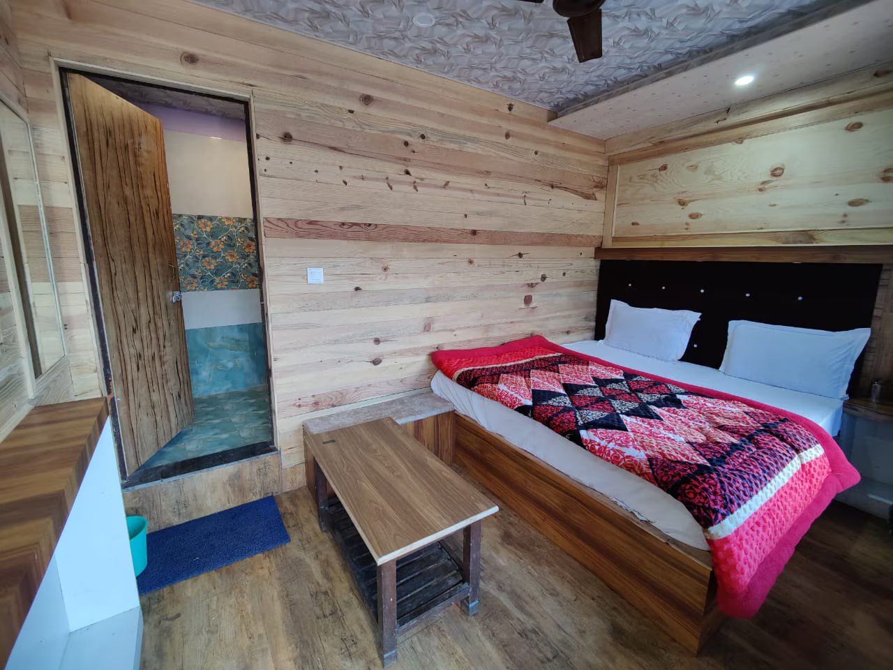 Deluxe Room (Non-Lake Facing)