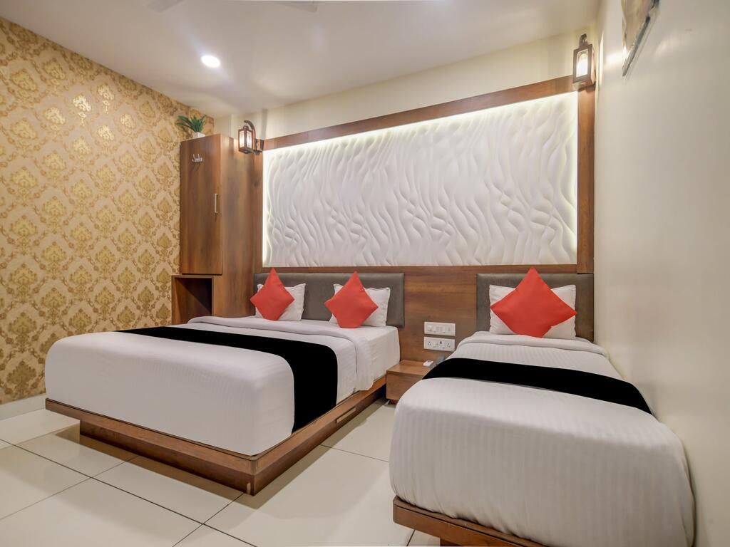 Milan Holiday Hotel ROYAL ROOM 4