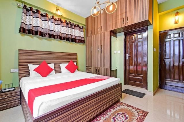 Nirvana Rooms Standard Double Bed Room  7