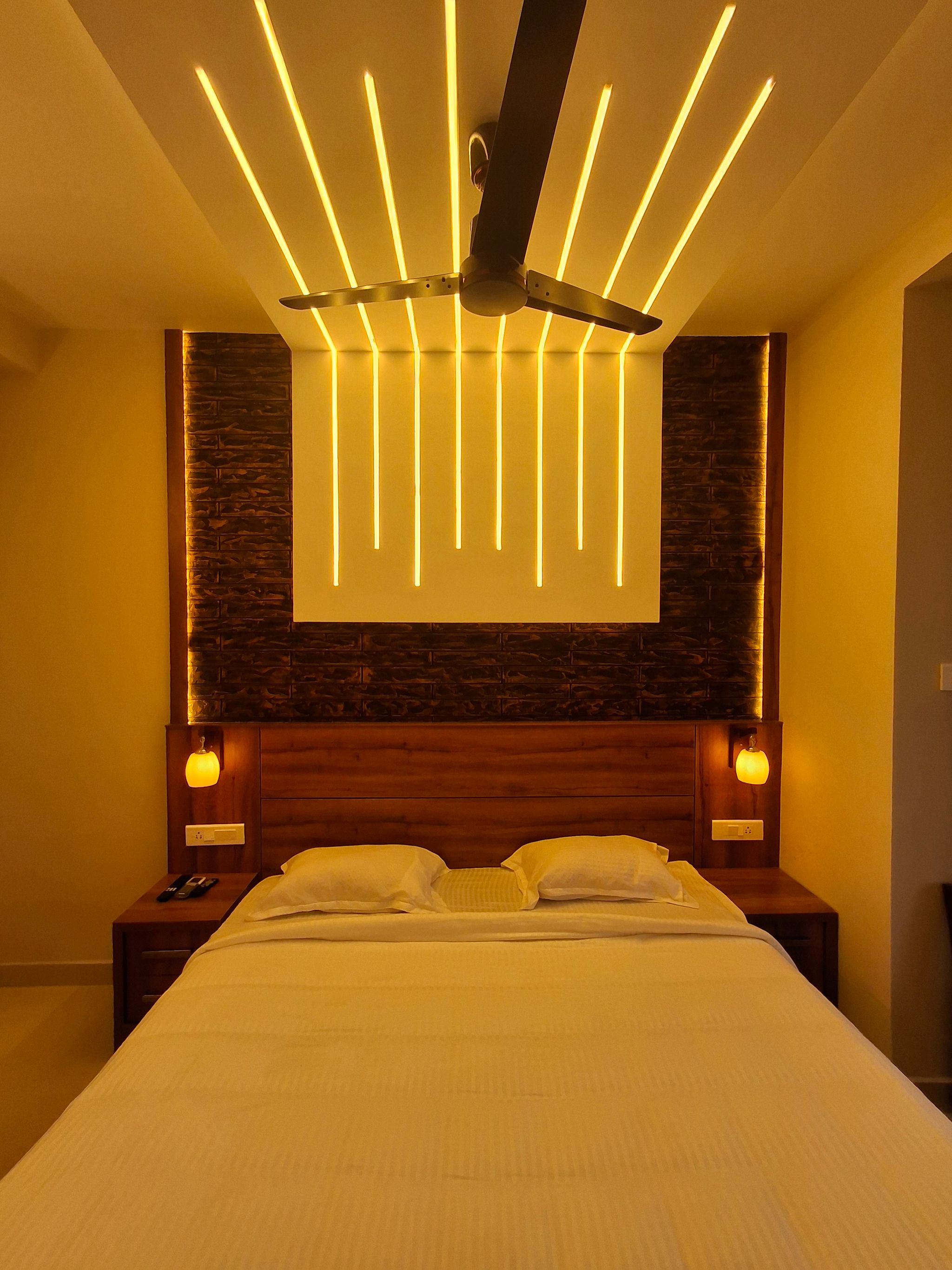 Dew River Castle - Apartment Hotel Deluxe AC Room 4