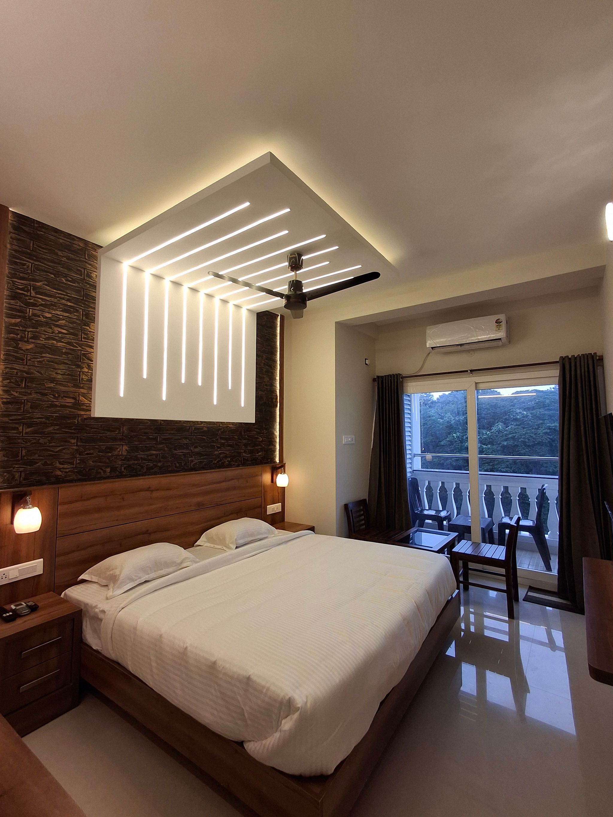 Dew River Castle - Apartment Hotel Deluxe AC Room 6
