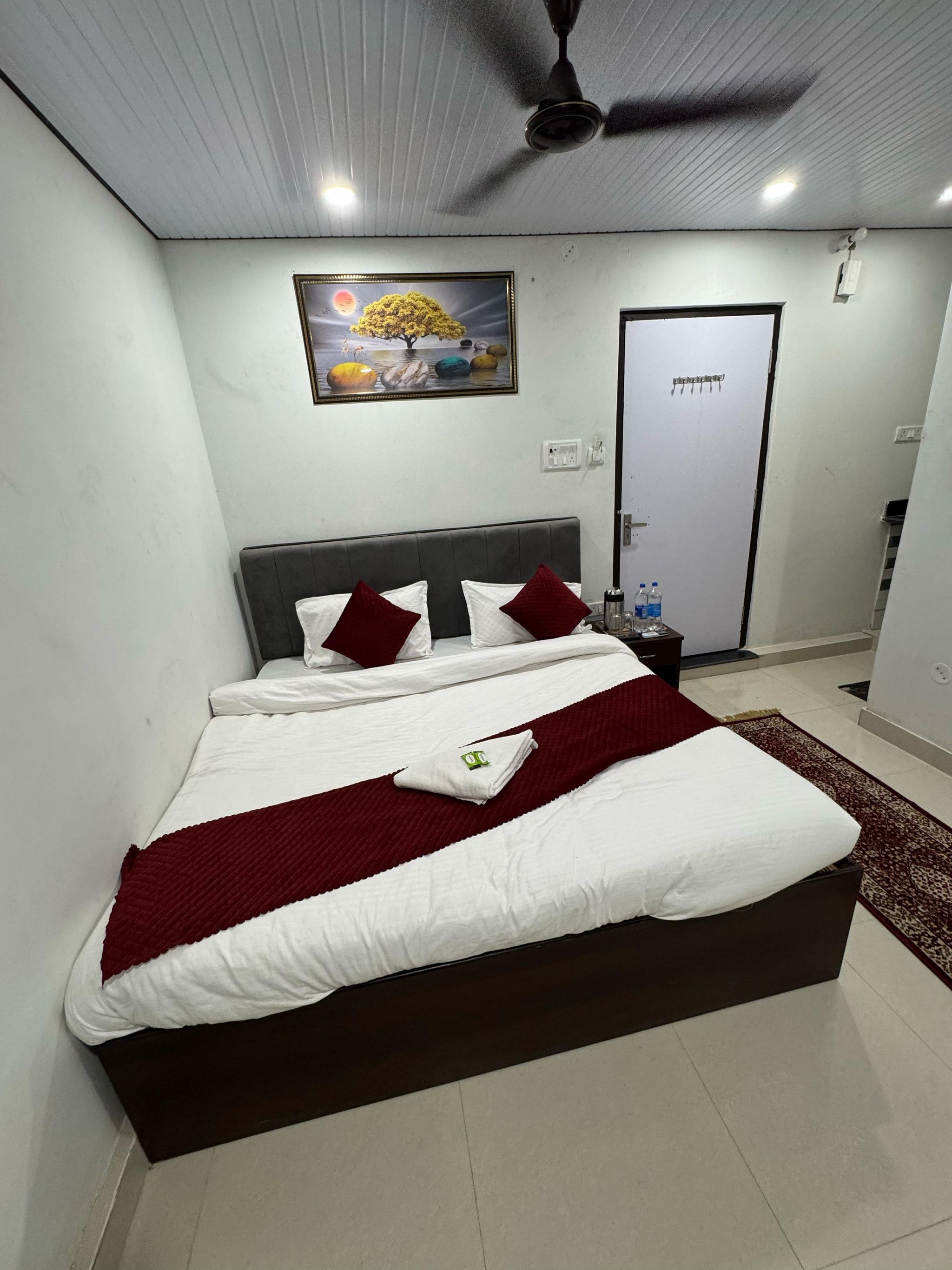 Super Deluxe Double Bed Room AC