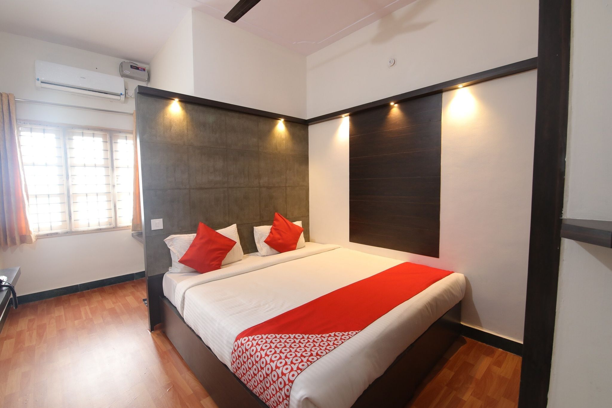  Hotel Jammu airlines Deluxe Room(Opposite to Jammu Airport) 5