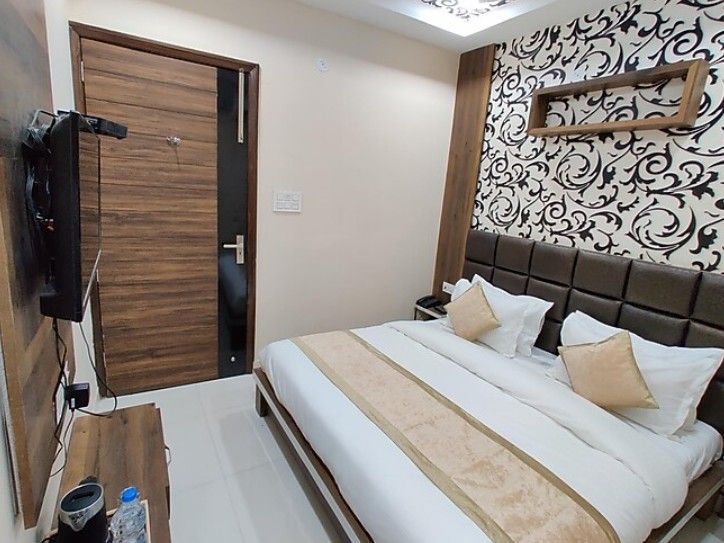 KING ROOM With Window