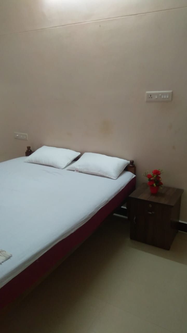 East Villa Homestay 2BHK Apartment AC 2