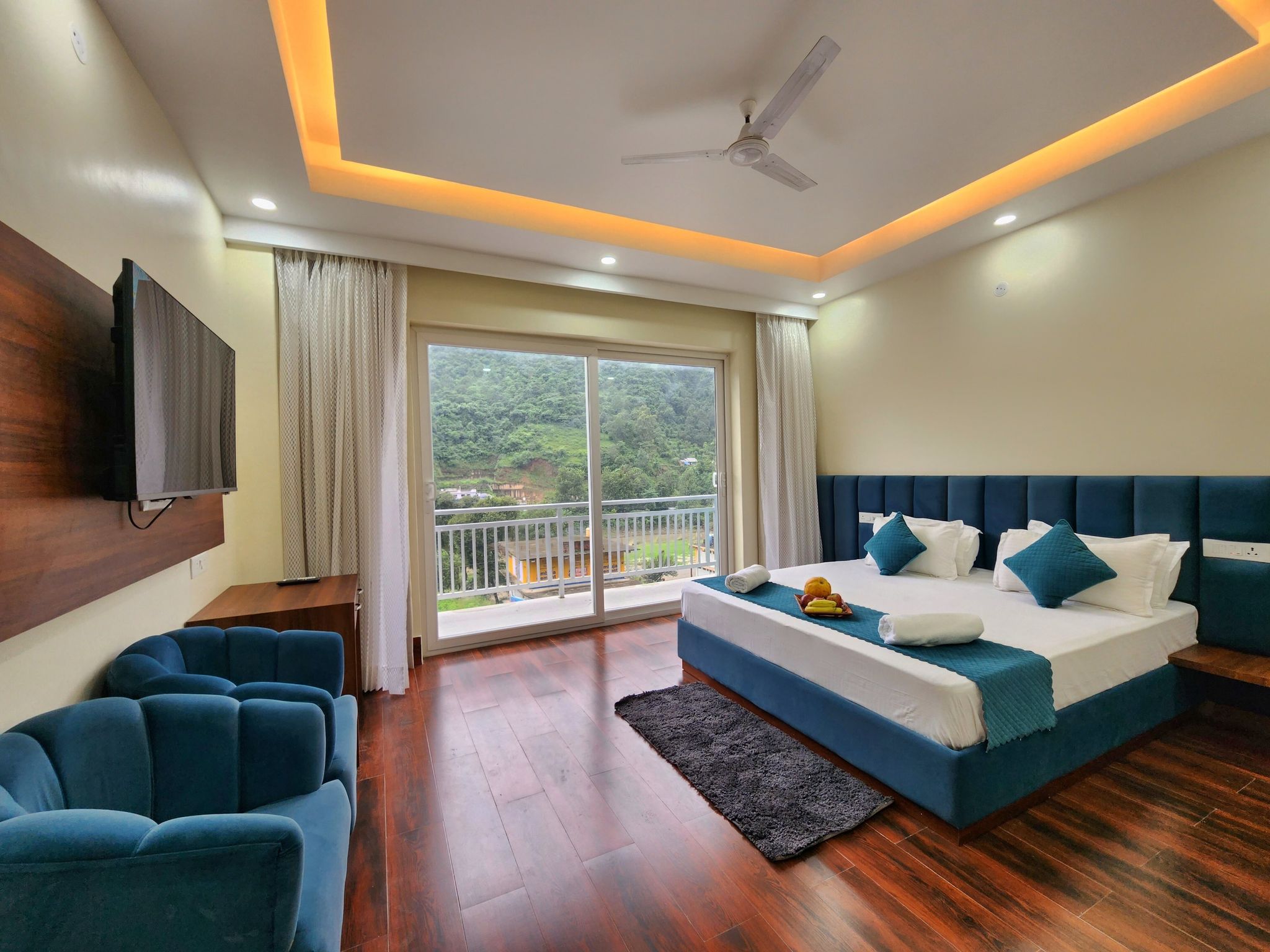 Premium Room With King Size Bed