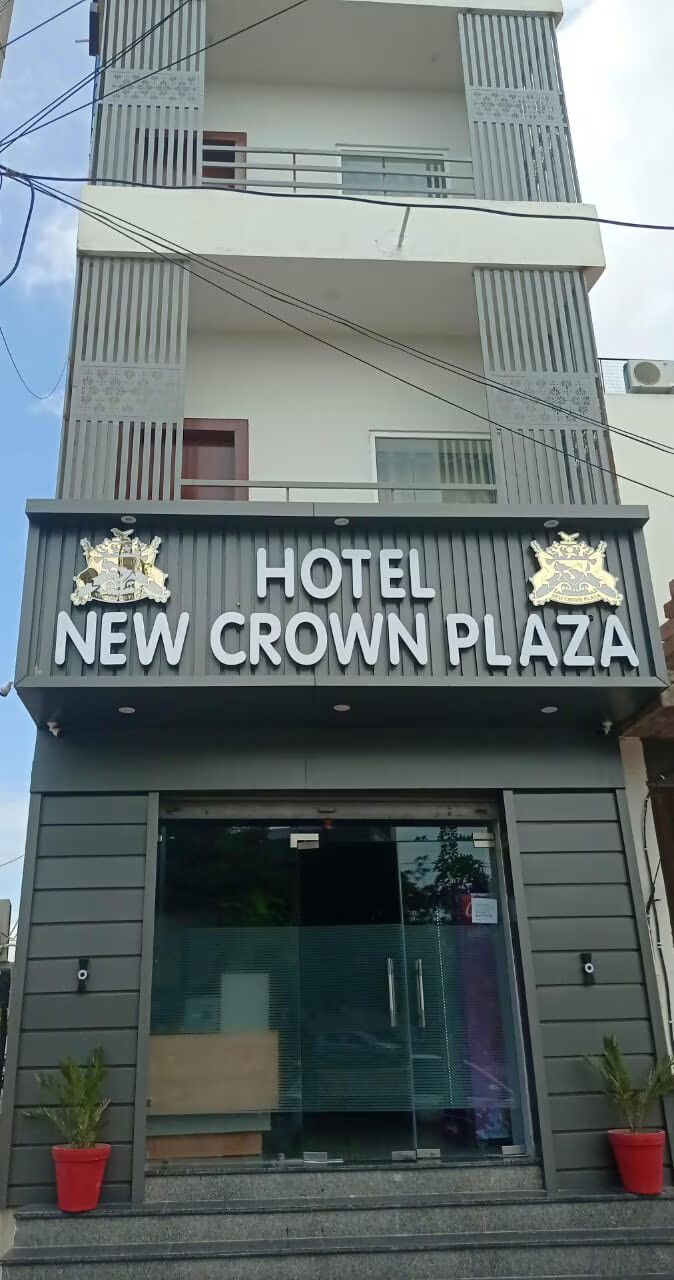 New Crown Plaza
