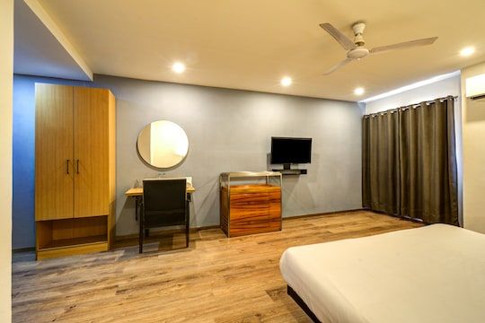 Hotel Neelkanth Inn Deluxe Room 3