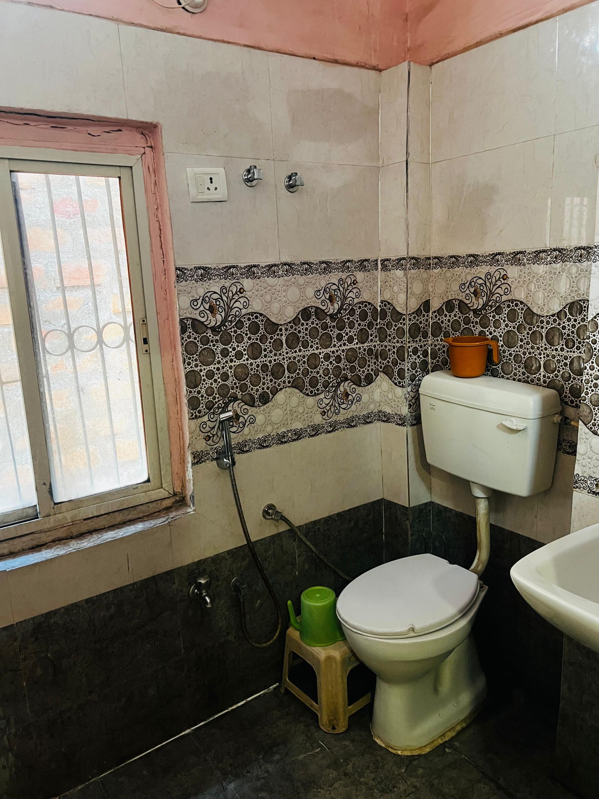 Hotel Priyanka Single Room 5