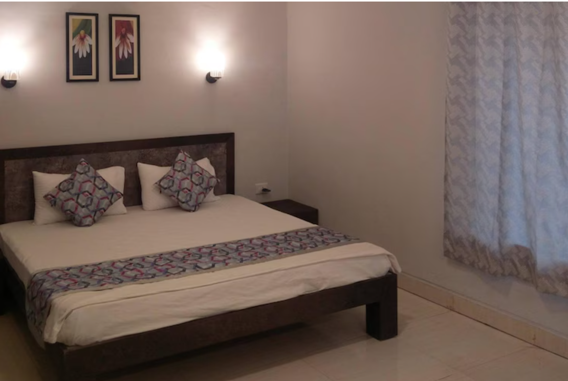 Super Deluxe AC Room