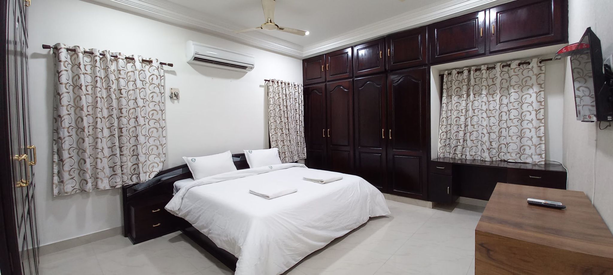 TruffleStays - Travelman Motels