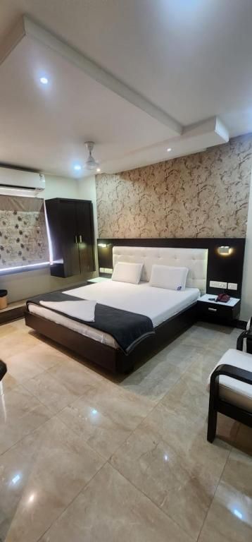 Vijetha Royal NON AC STANDARD ROOM 4