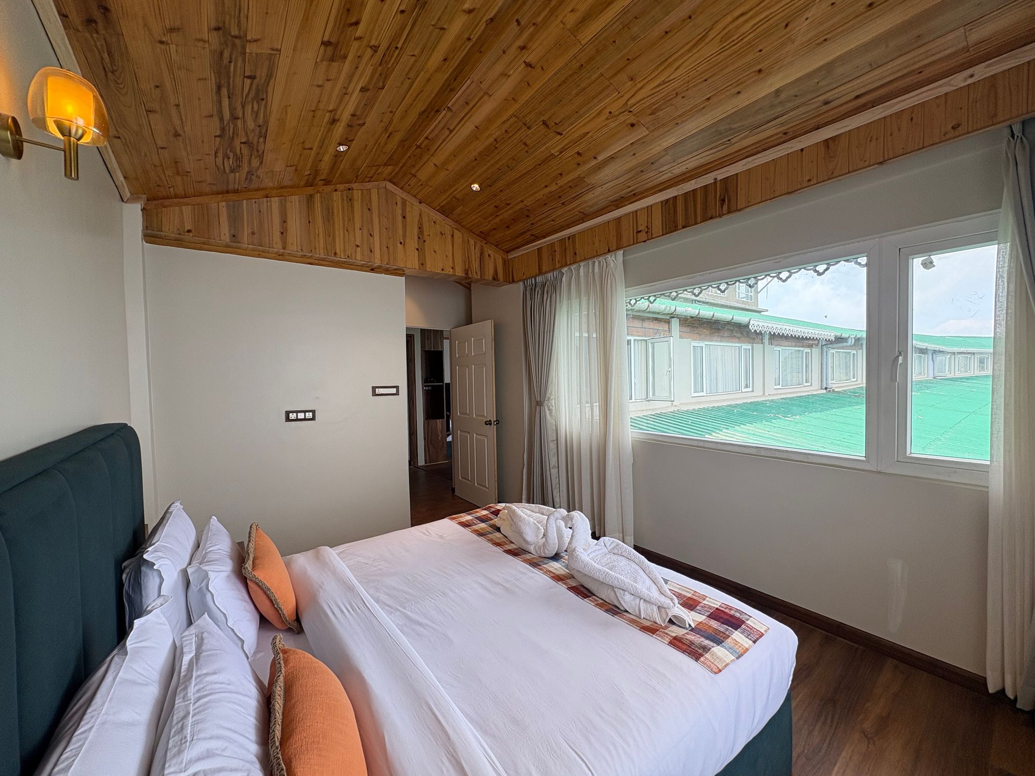 Premium Family Room Sky View