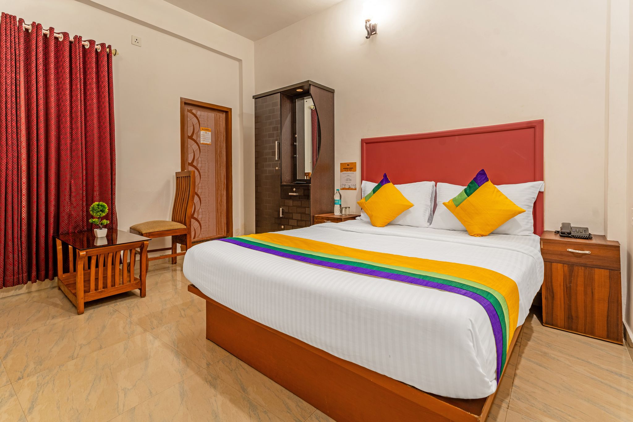 Itsy Hotels Abrigo Standard room 4