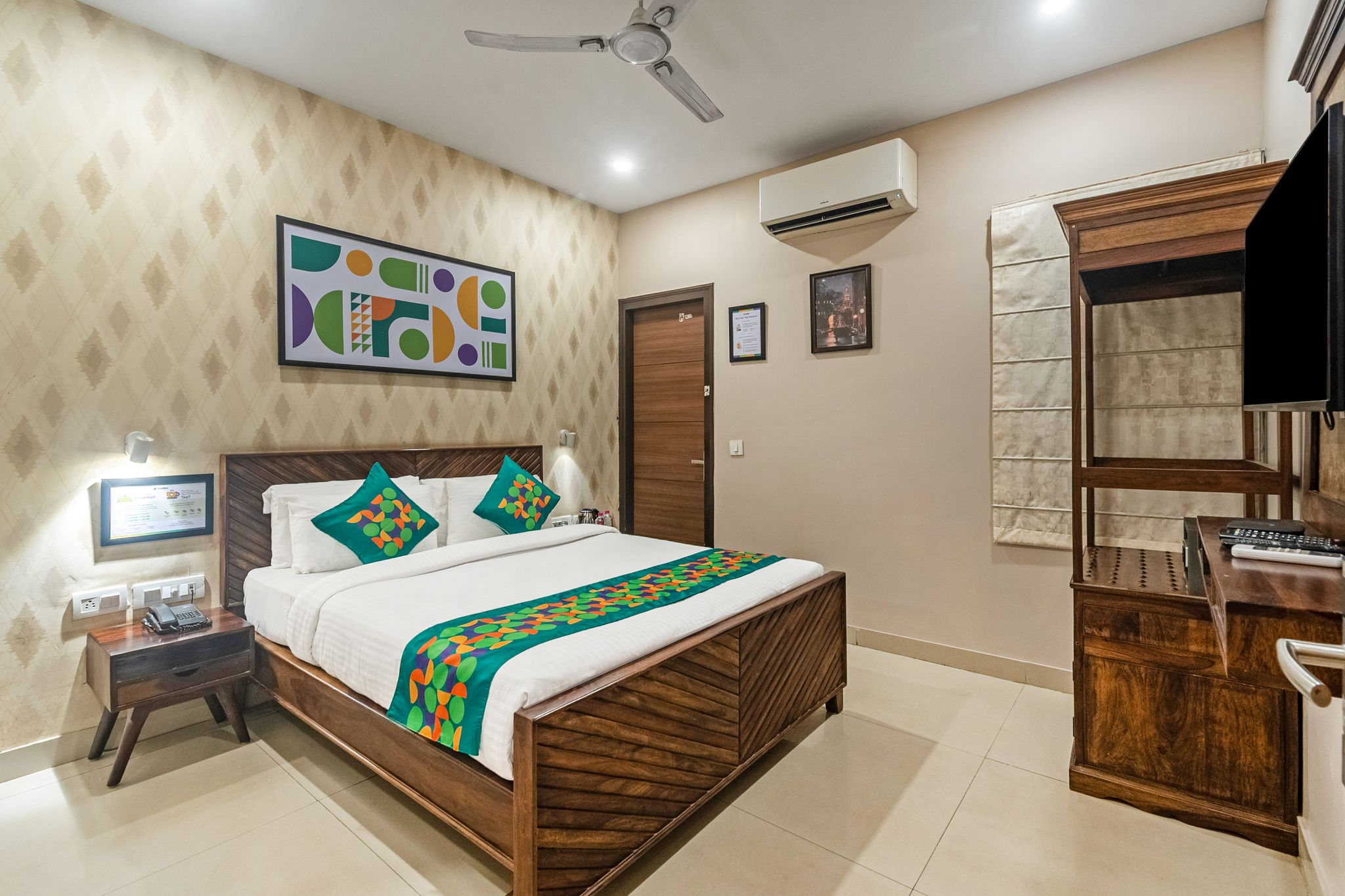 Treebo Vienna Standard room