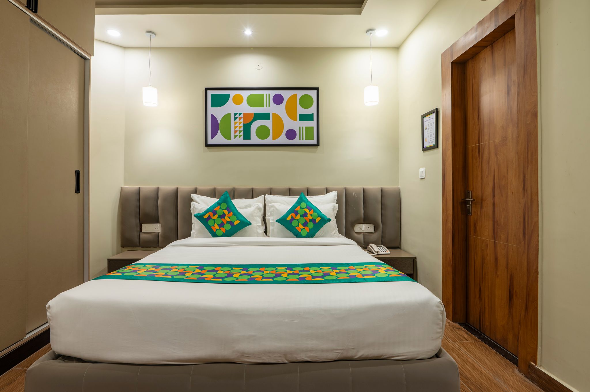 Treebo Premium Gateway Triveni near Sangam Ghat Standard room 3