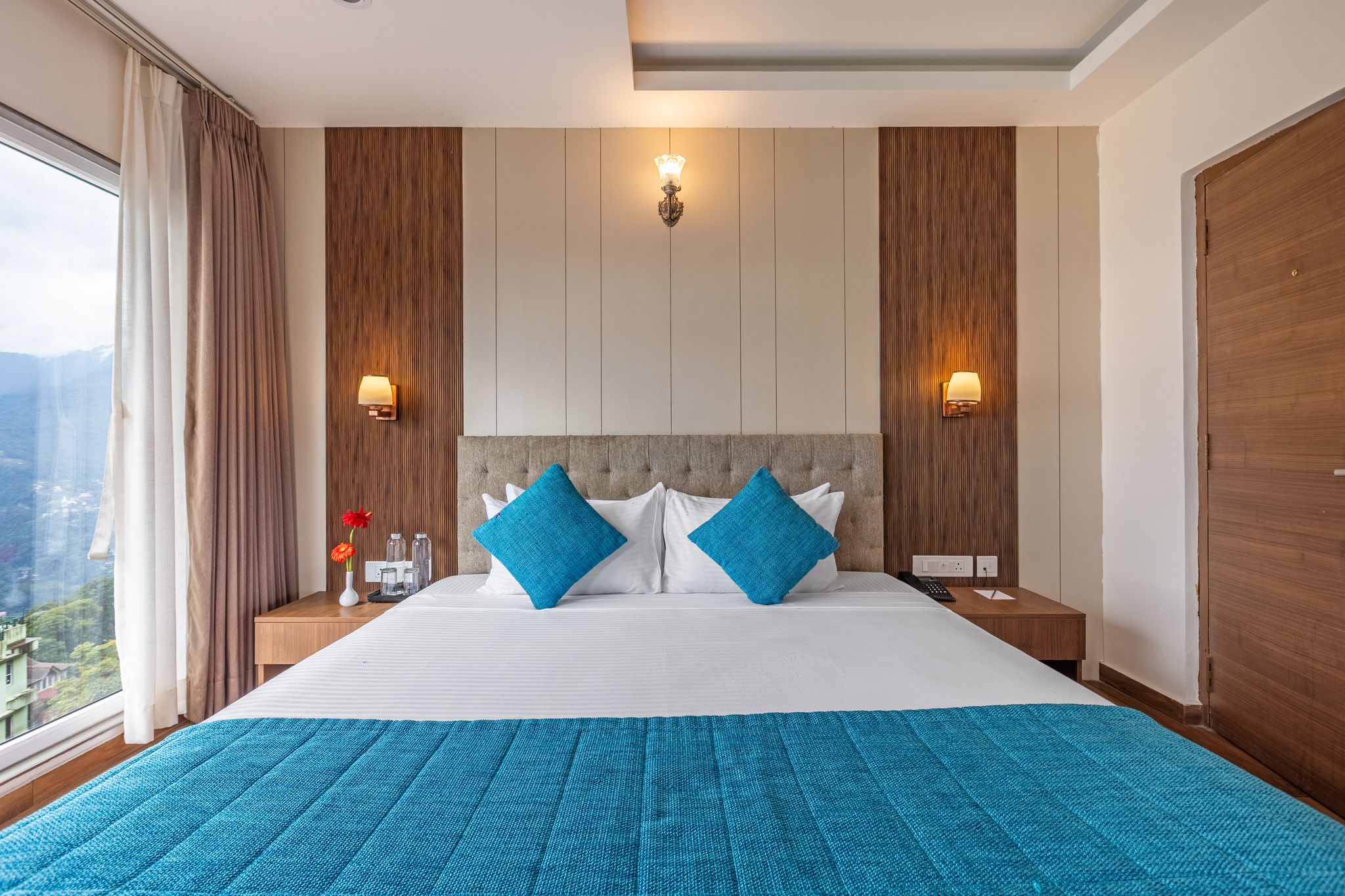 Valley View Room with Balcony