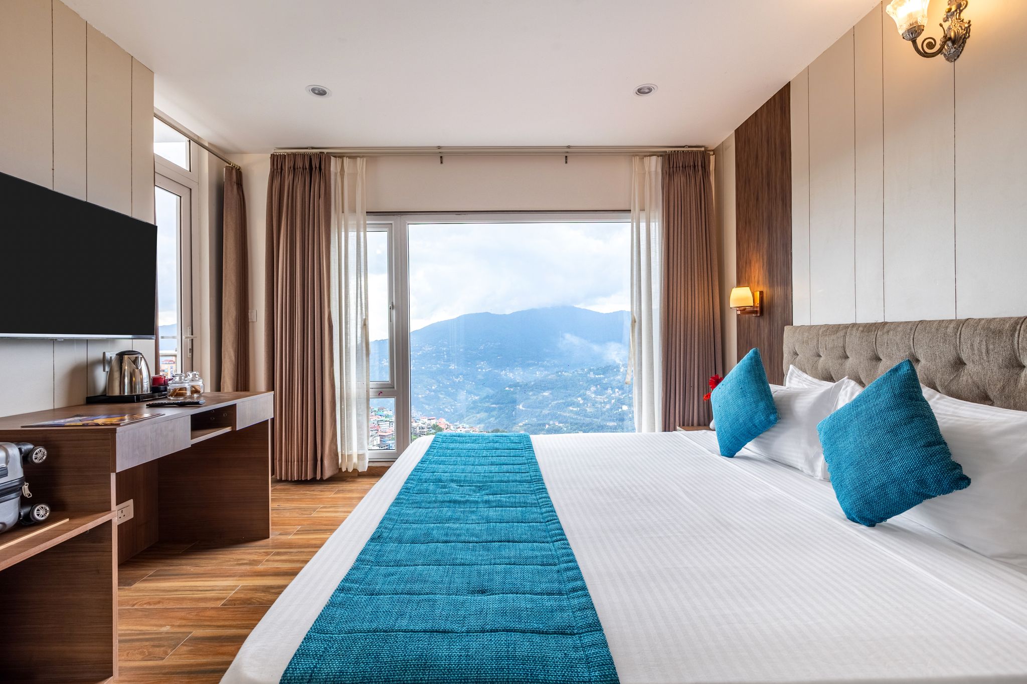 Valley View Room with Balcony