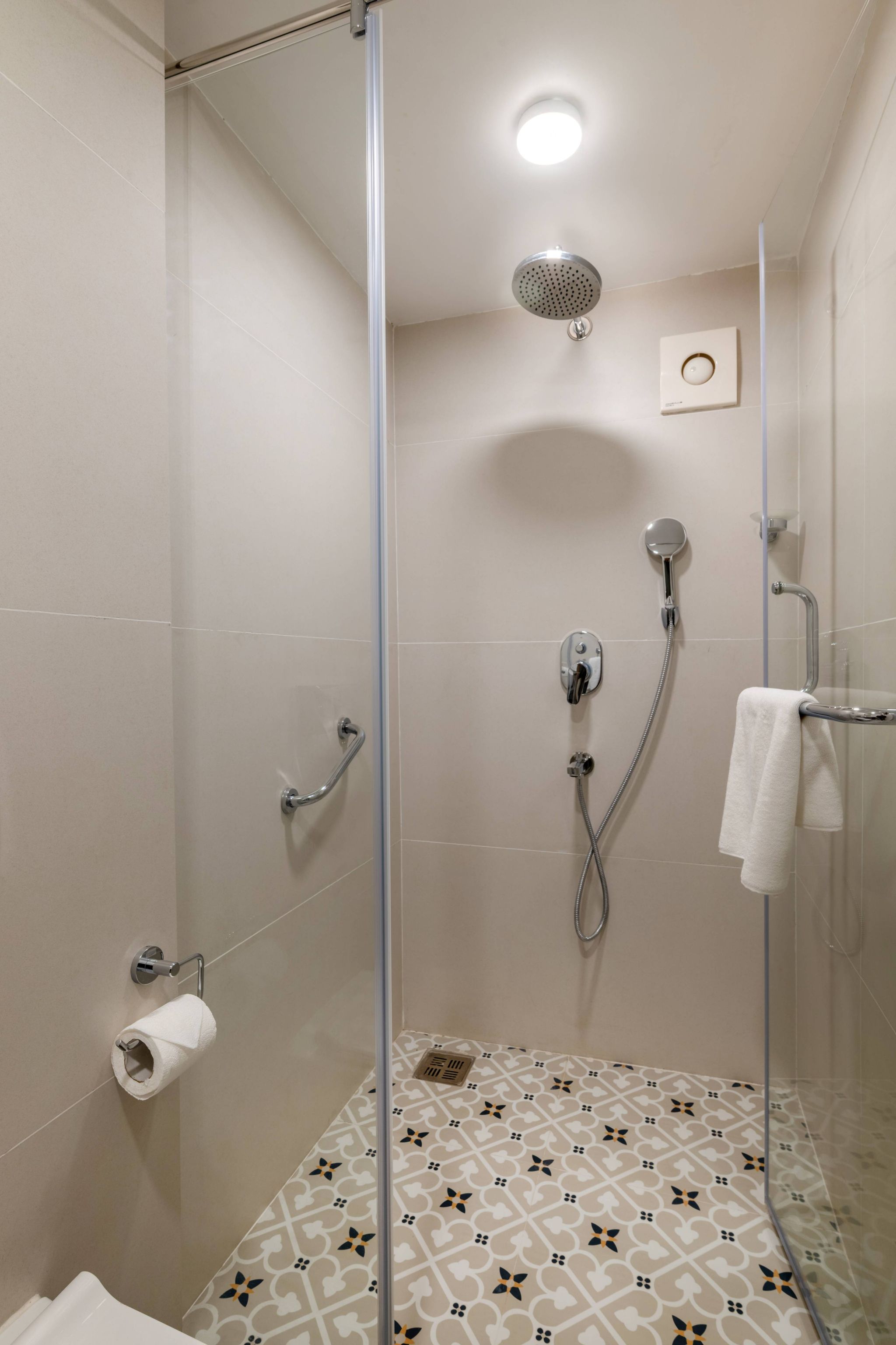 juSTa Kashi Parampara, Varanasi						 Junior Suite 45