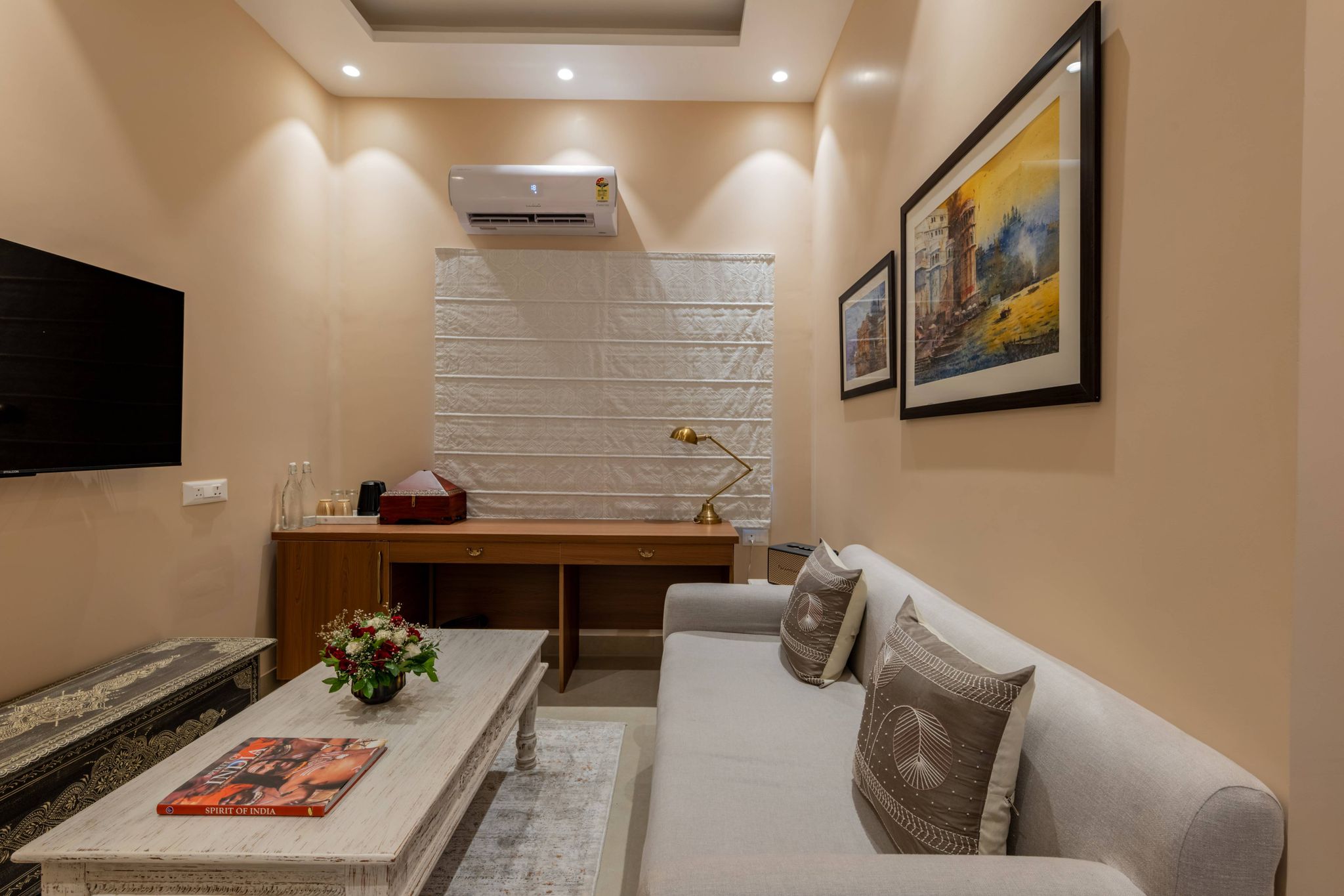 juSTa Kashi Parampara, Varanasi						 Junior Suite 18