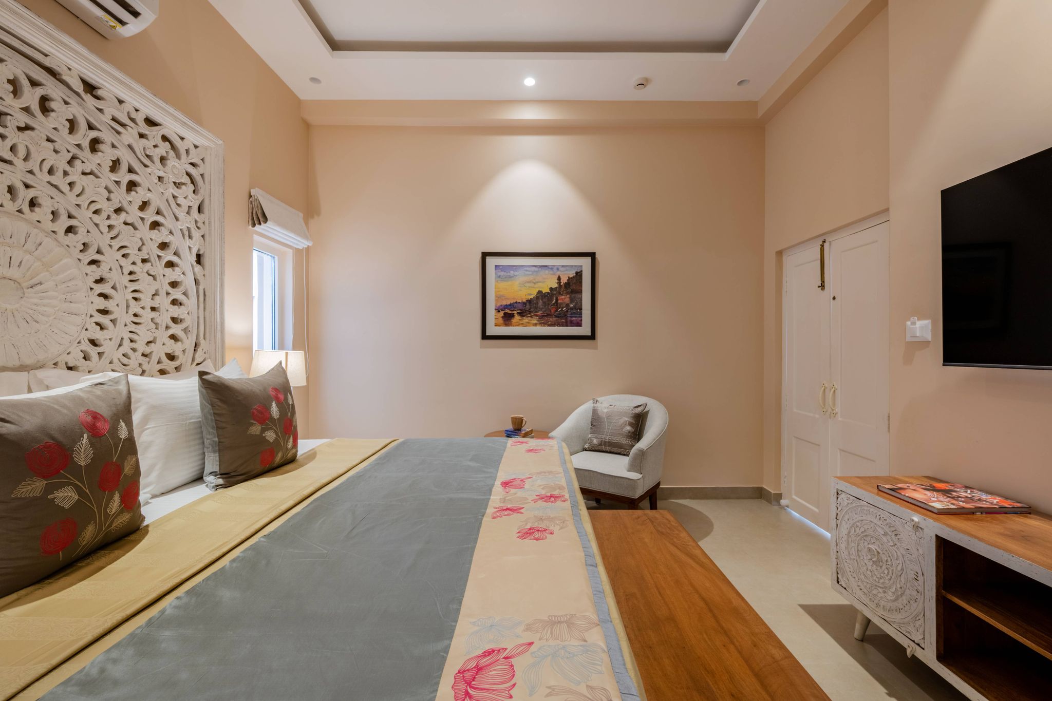 juSTa Kashi Parampara, Varanasi						 Premium Room 10