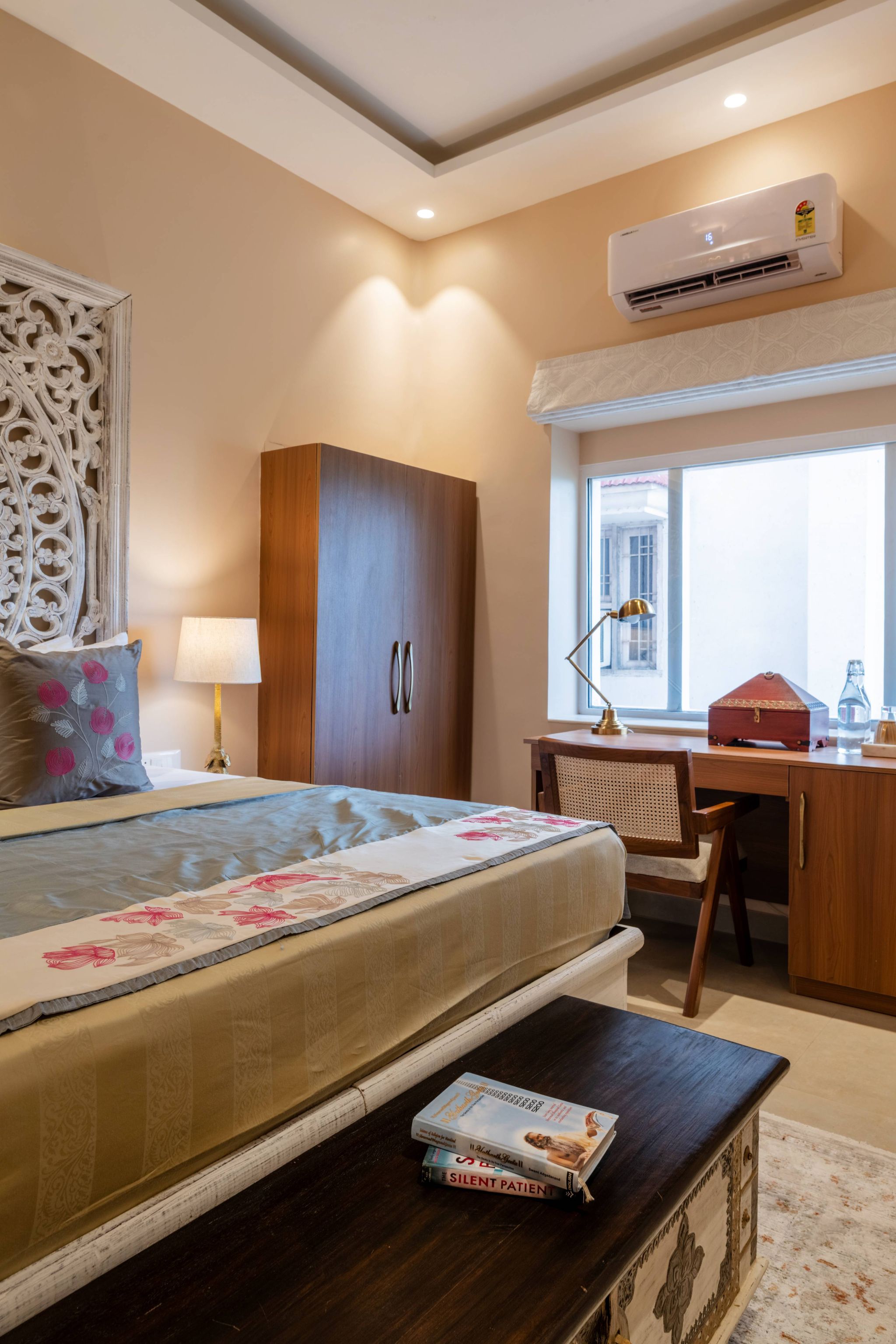 juSTa Kashi Parampara, Varanasi						 Premium Room 30