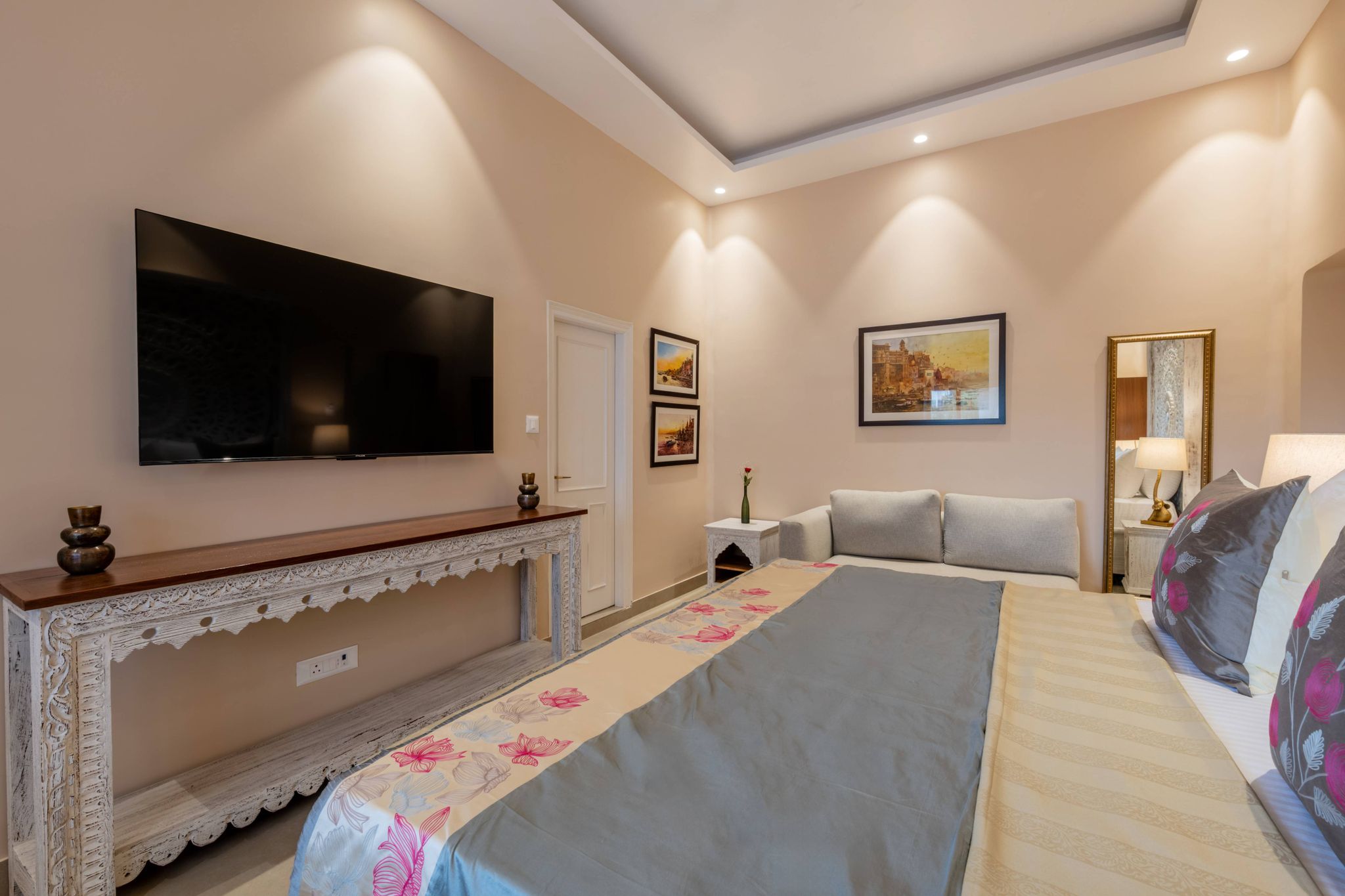 juSTa Kashi Parampara, Varanasi						 Premium Room 51