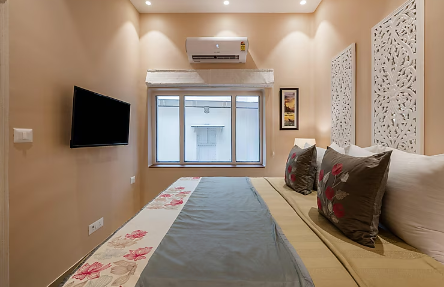 juSTa Kashi Parampara, Varanasi						 Junior Suite 7