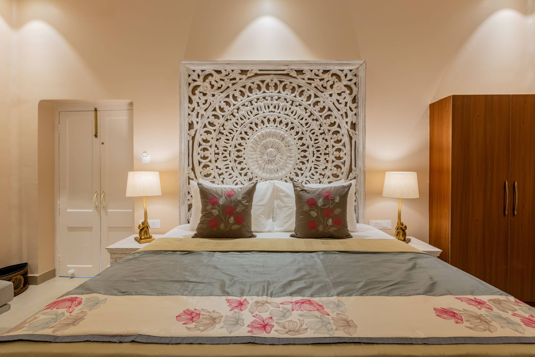 juSTa Kashi Parampara, Varanasi						 Premium Room 32